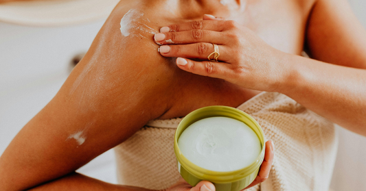 7 rituels du soir (ultra simples) pour une peau plus lumineuse dès demain matin